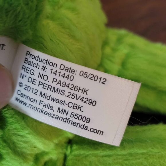 7" Sitting Oscar Alligator Monkeez & Friends Stuffed Animal with tag - Picture 5 of 7